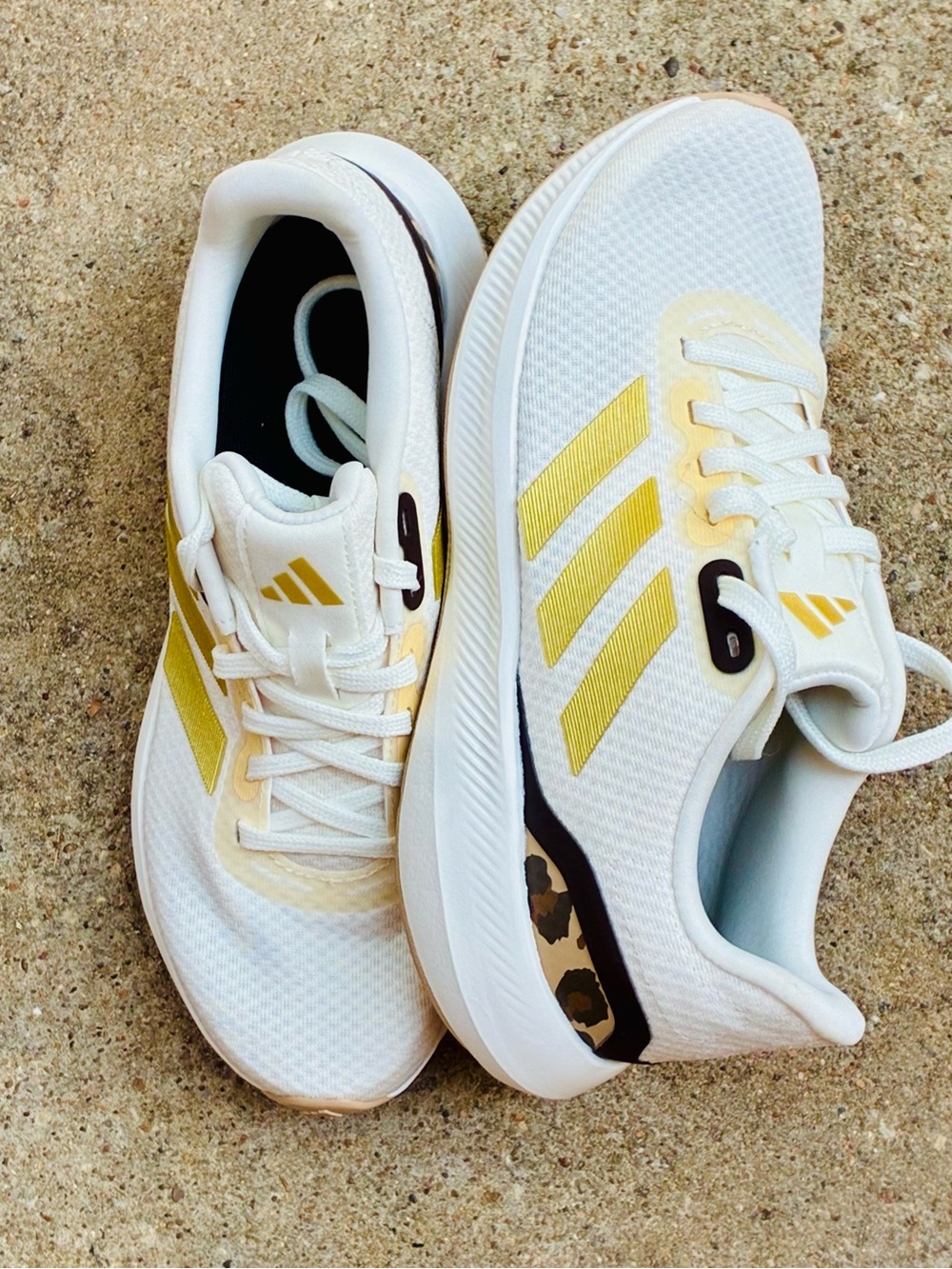 ADIDAS RUNFALCON 3 RUNNING SHOES SIZE 6 - Picture 2 of 6